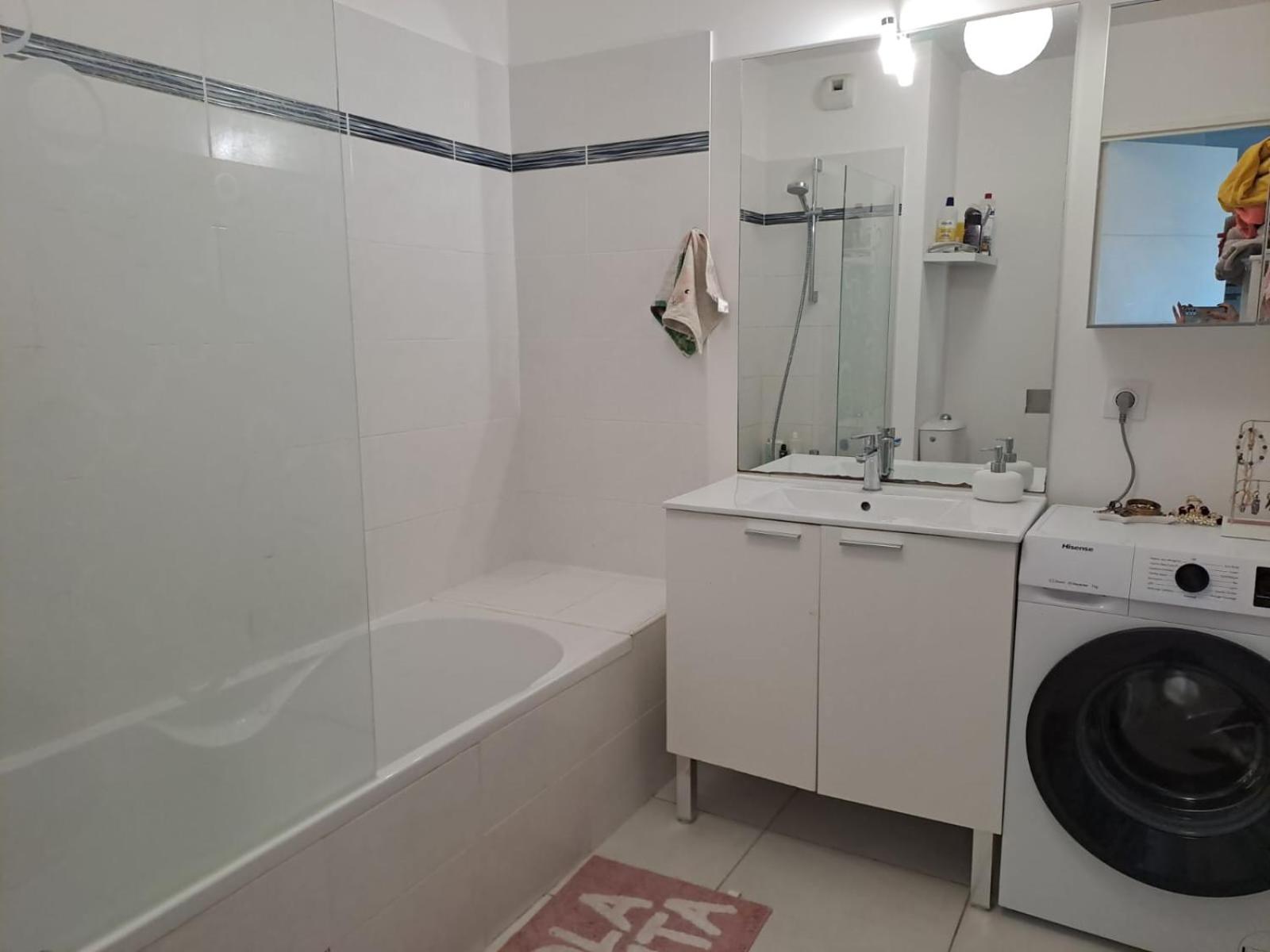 Appartement T2 Avec Terrasse, 5 Min De La Plage Fréjus Kültér fotó