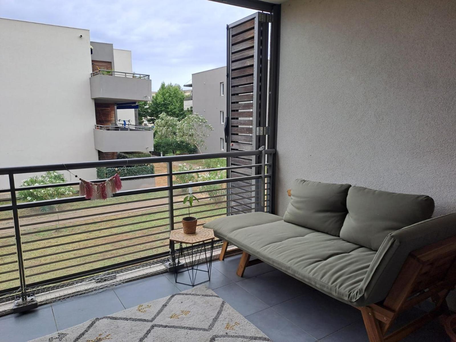 Appartement T2 Avec Terrasse, 5 Min De La Plage Fréjus Kültér fotó